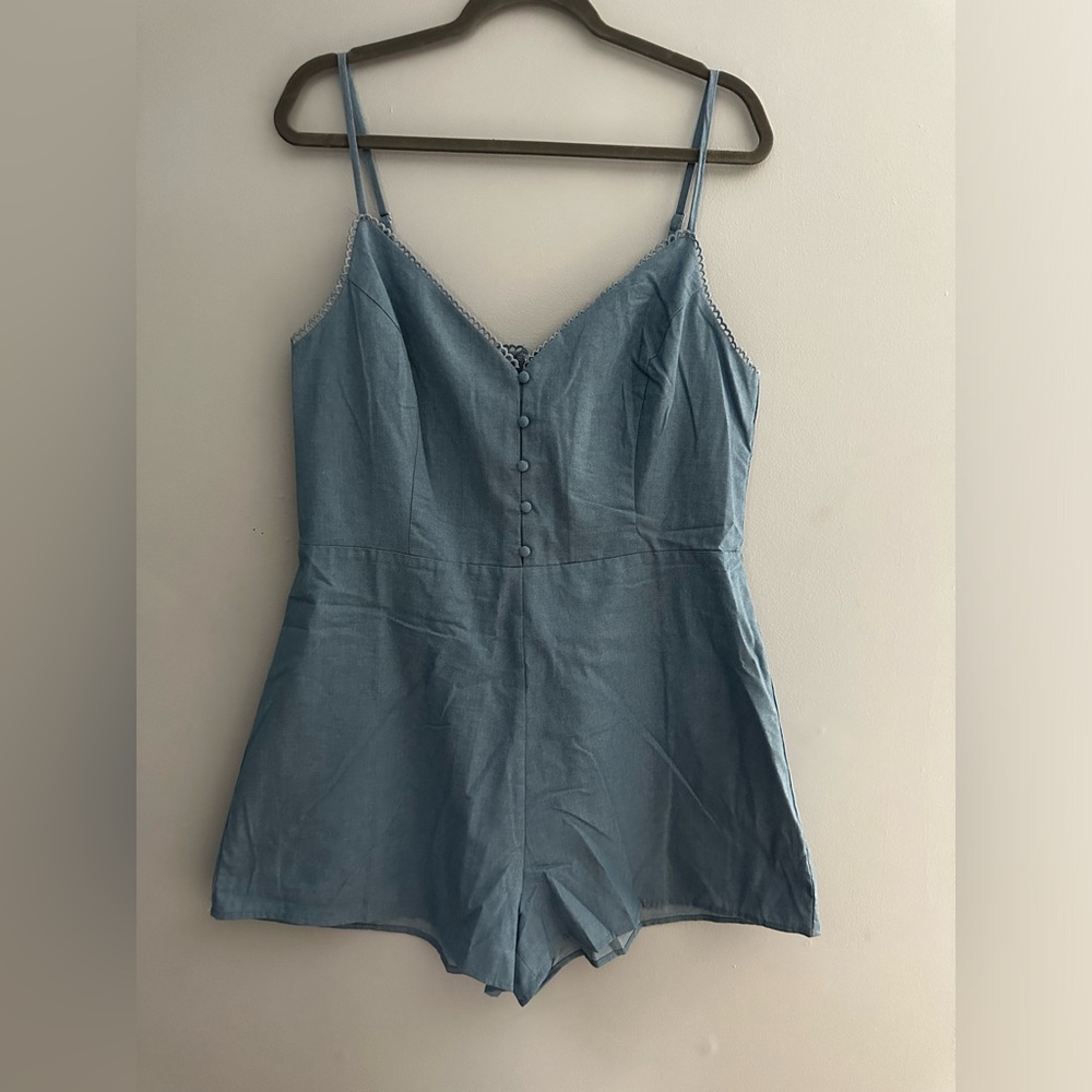 Light blue romper, size XL